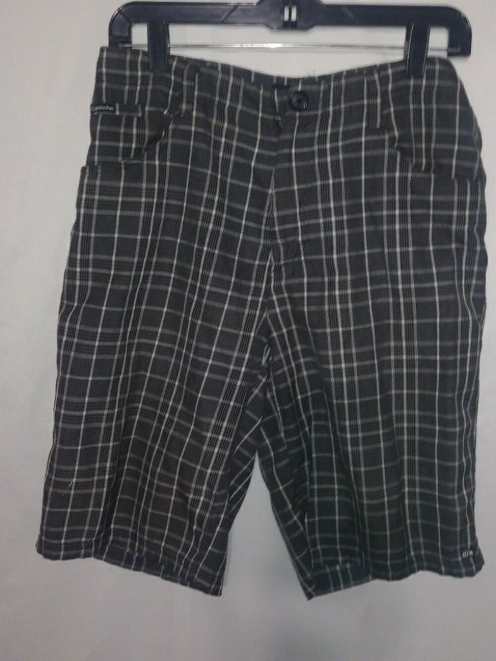 Gotcha Mens 30 Dark Gray Plaid Skater Shorts 30